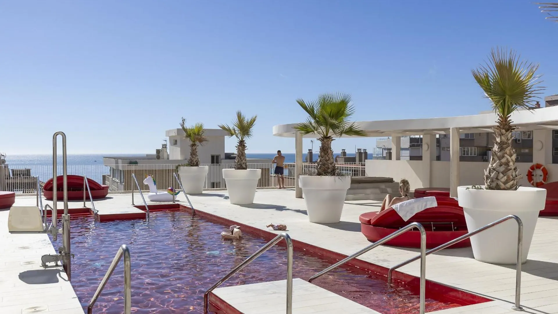 Stunning Seaside Apartment In Carvajal Beach فوينخيرولا 0*,