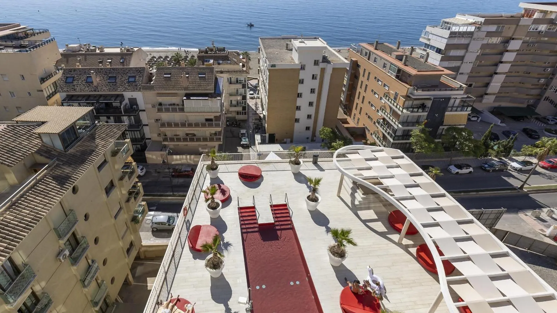 Stunning Seaside Apartment In Carvajal Beach Fuengirola