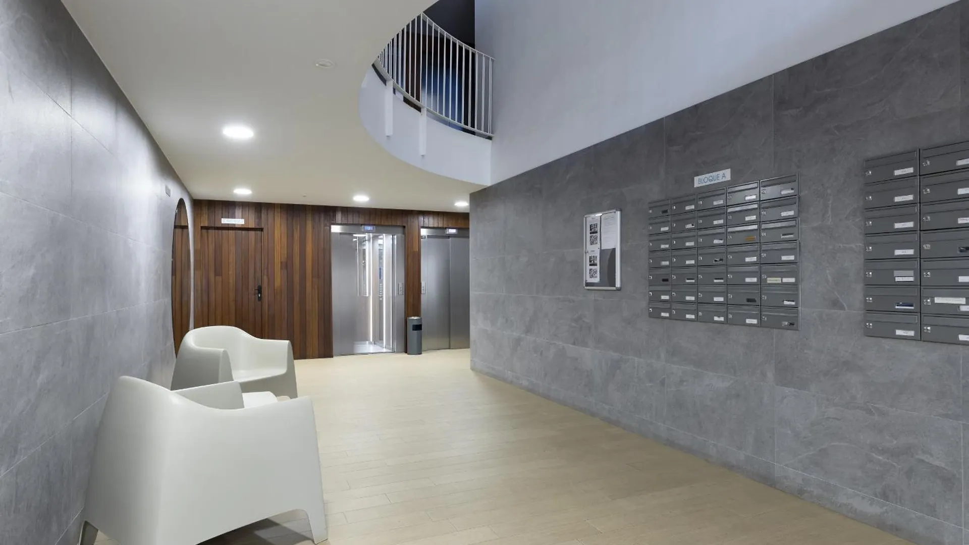 Stunning Seaside Apartment In Carvajal Beach Fuengirola